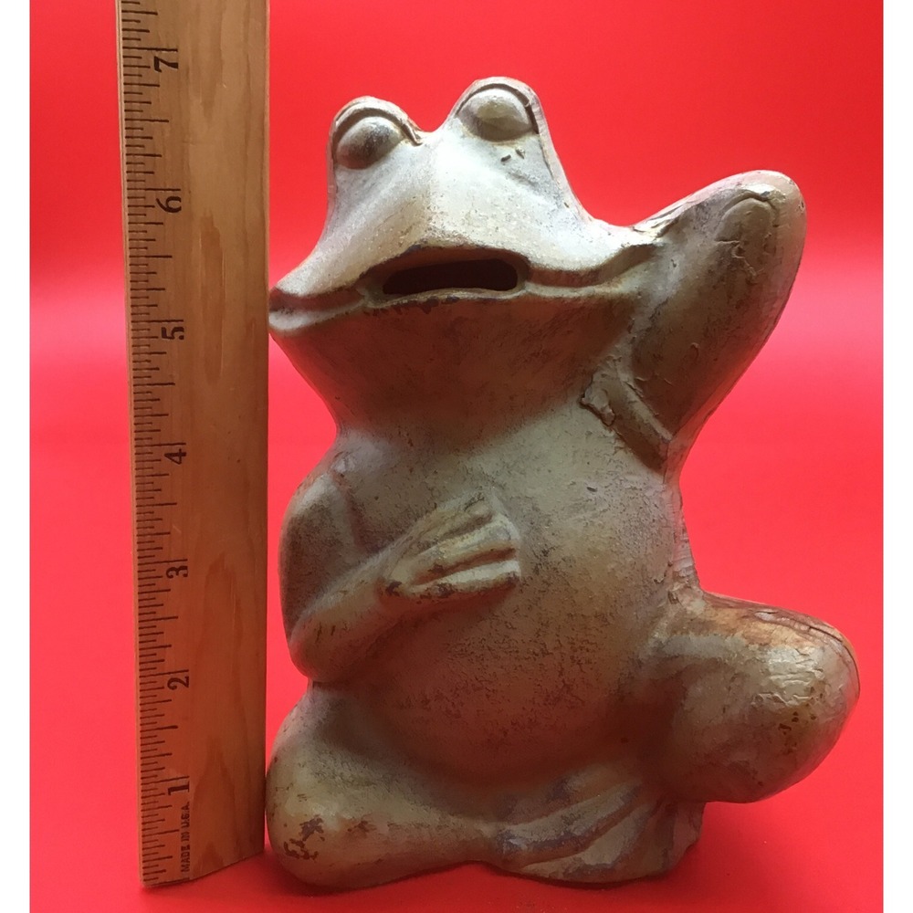 Vintage Cast Iron Frog Bank, Sitting Pose - Picture 10 of 11